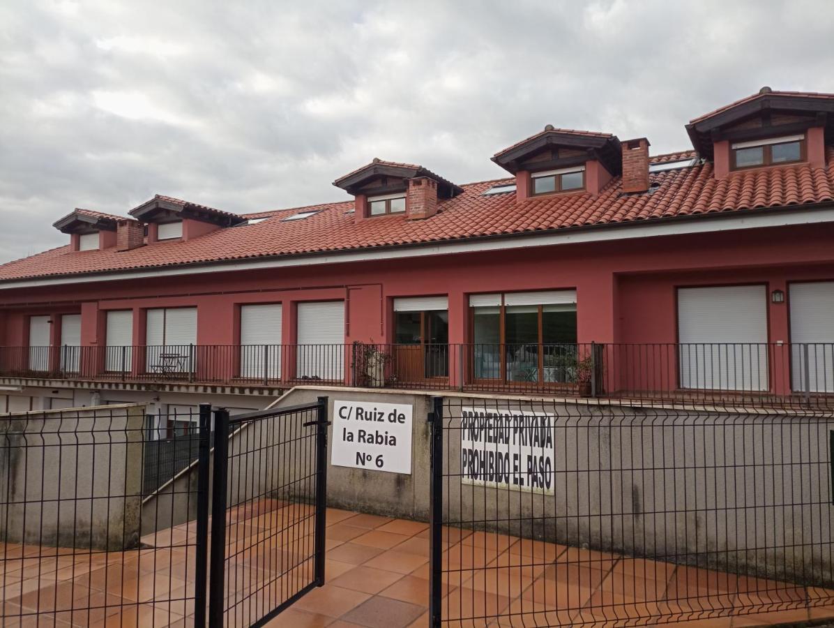 Apartamento Con Terraza 柯米拉斯 外观 照片